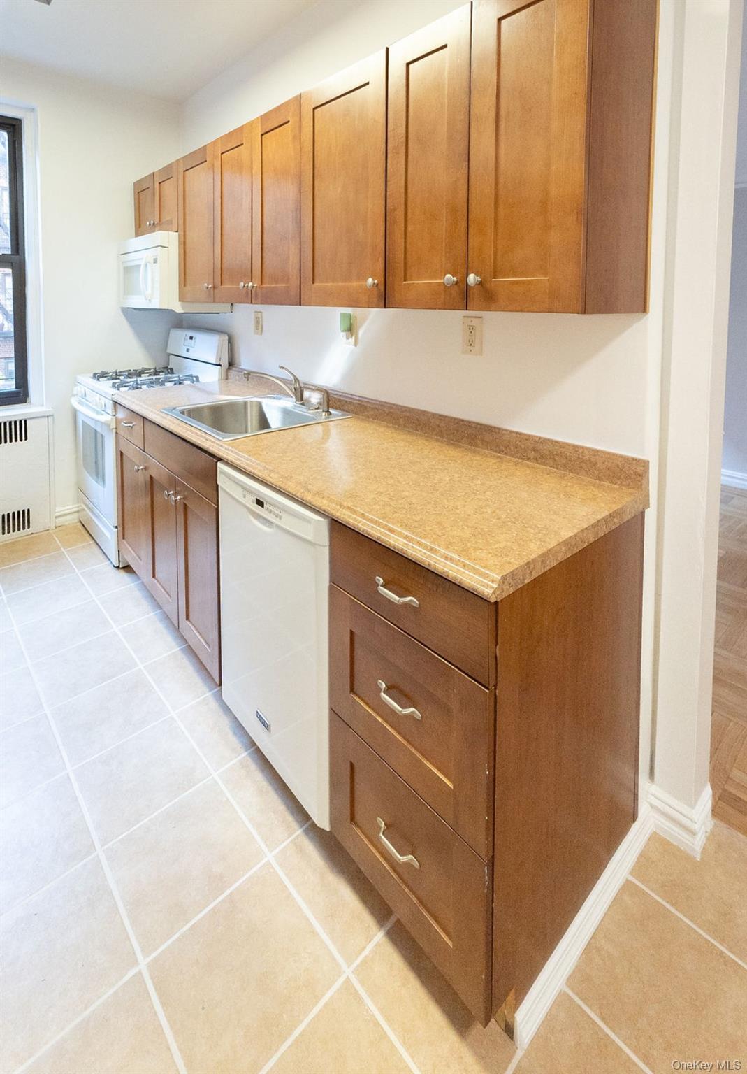 4107 42nd Street # 2J, Sunnyside, NY 11104