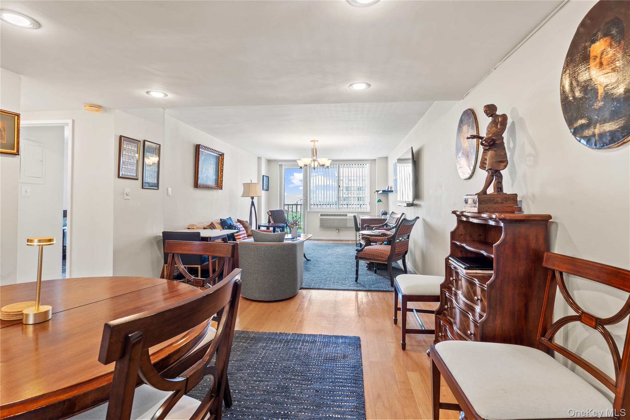 118-18 Union Turnpike # 19G, Kew Gardens, NY 11415