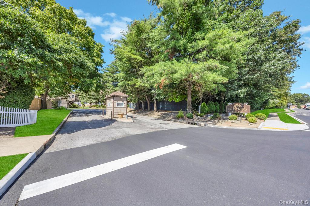 47 Jeremy Circle, Nesconset, NY 11767