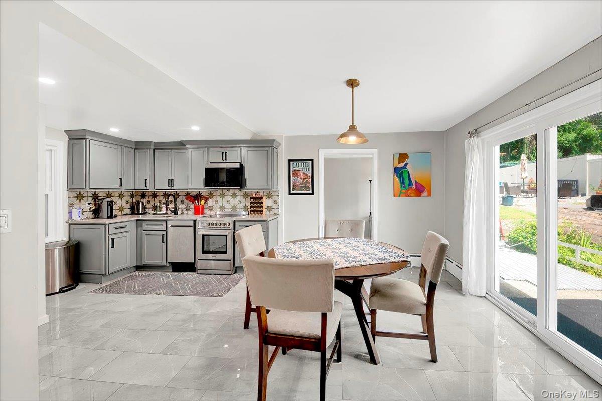 81 Beechwood Avenue, Mount Vernon, NY 10553