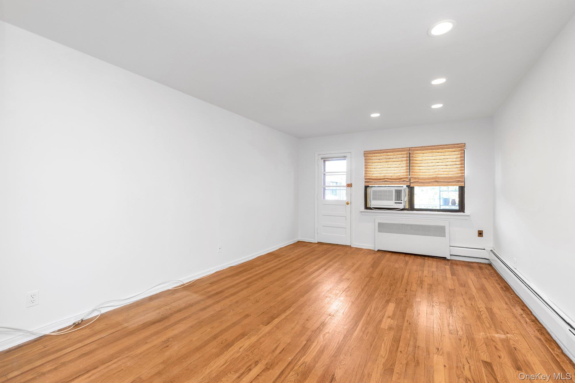 1197 E broadway # K24, Hewlett, NY 11557