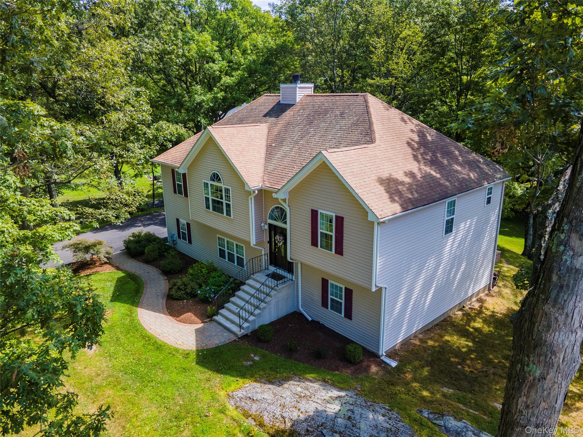 24 Appalachian W, Hopewell Junction, NY 12533