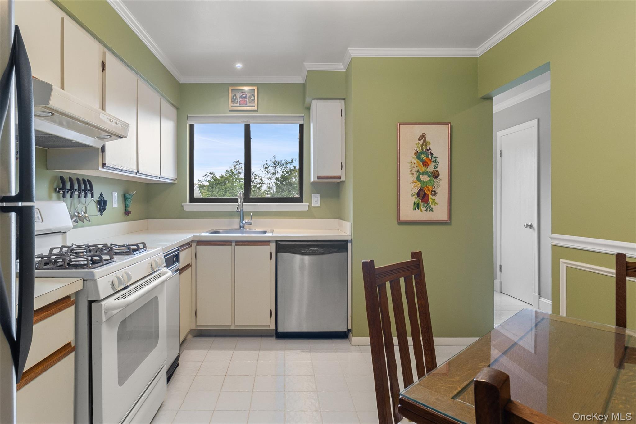 32 Park Drive, Mount Kisco, NY 10549