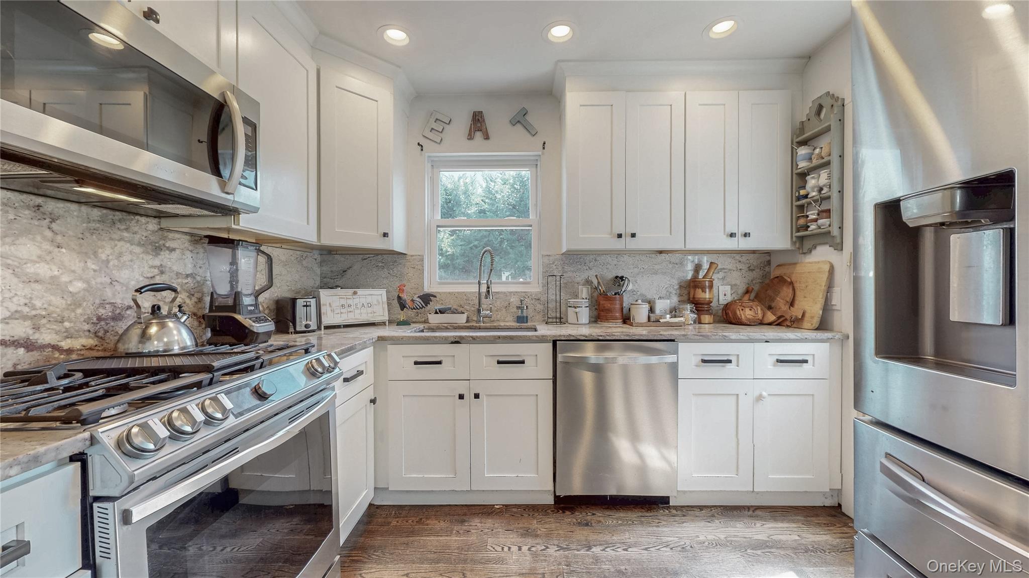 2347 Pine Street, Seaford, NY 11783