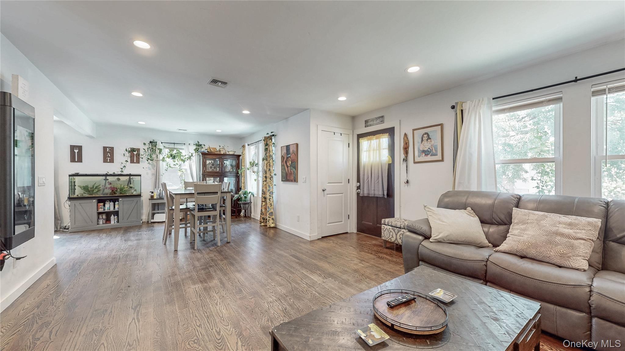 2347 Pine Street, Seaford, NY 11783