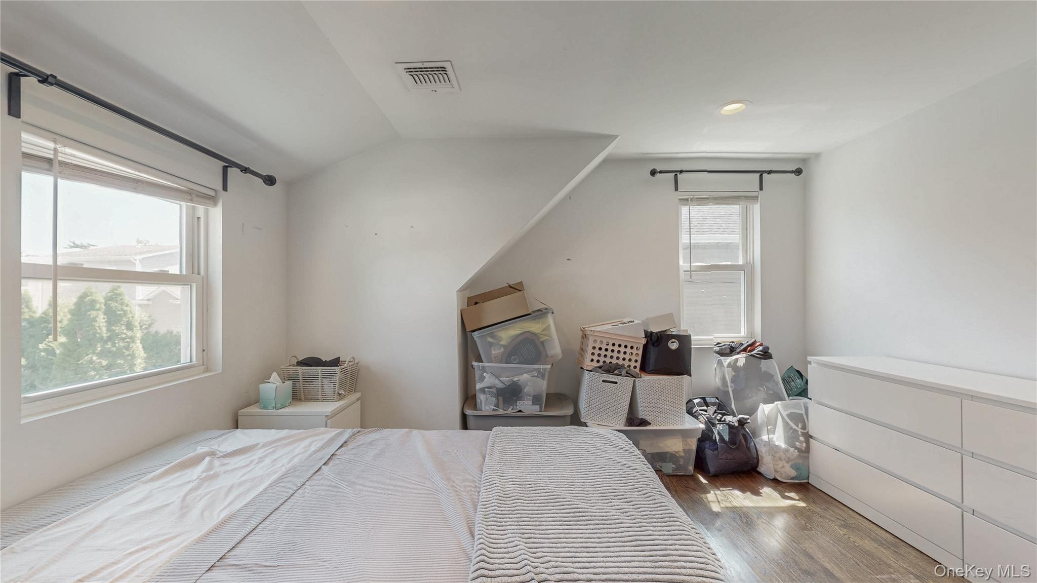 2347 Pine Street, Seaford, NY 11783