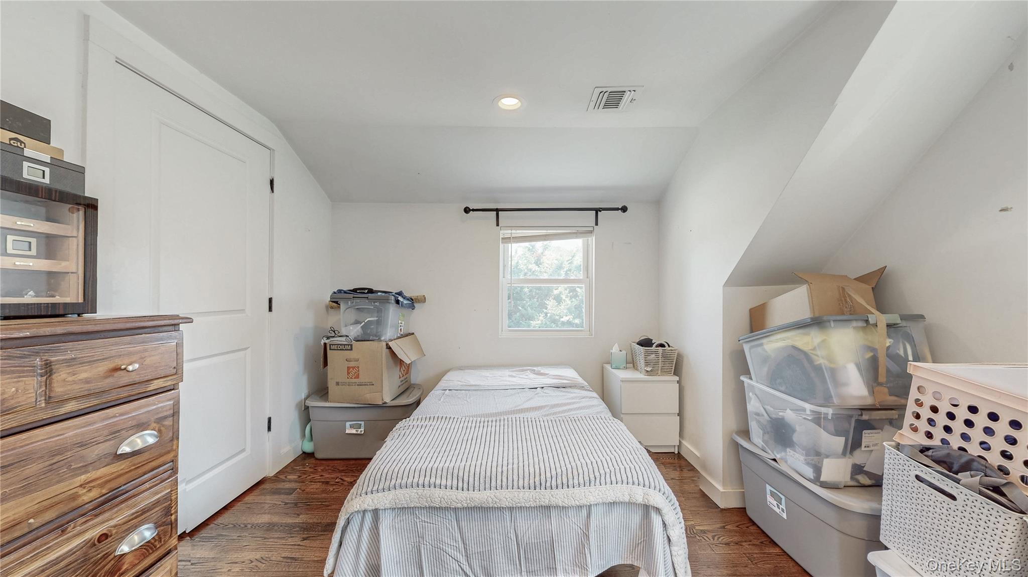 2347 Pine Street, Seaford, NY 11783