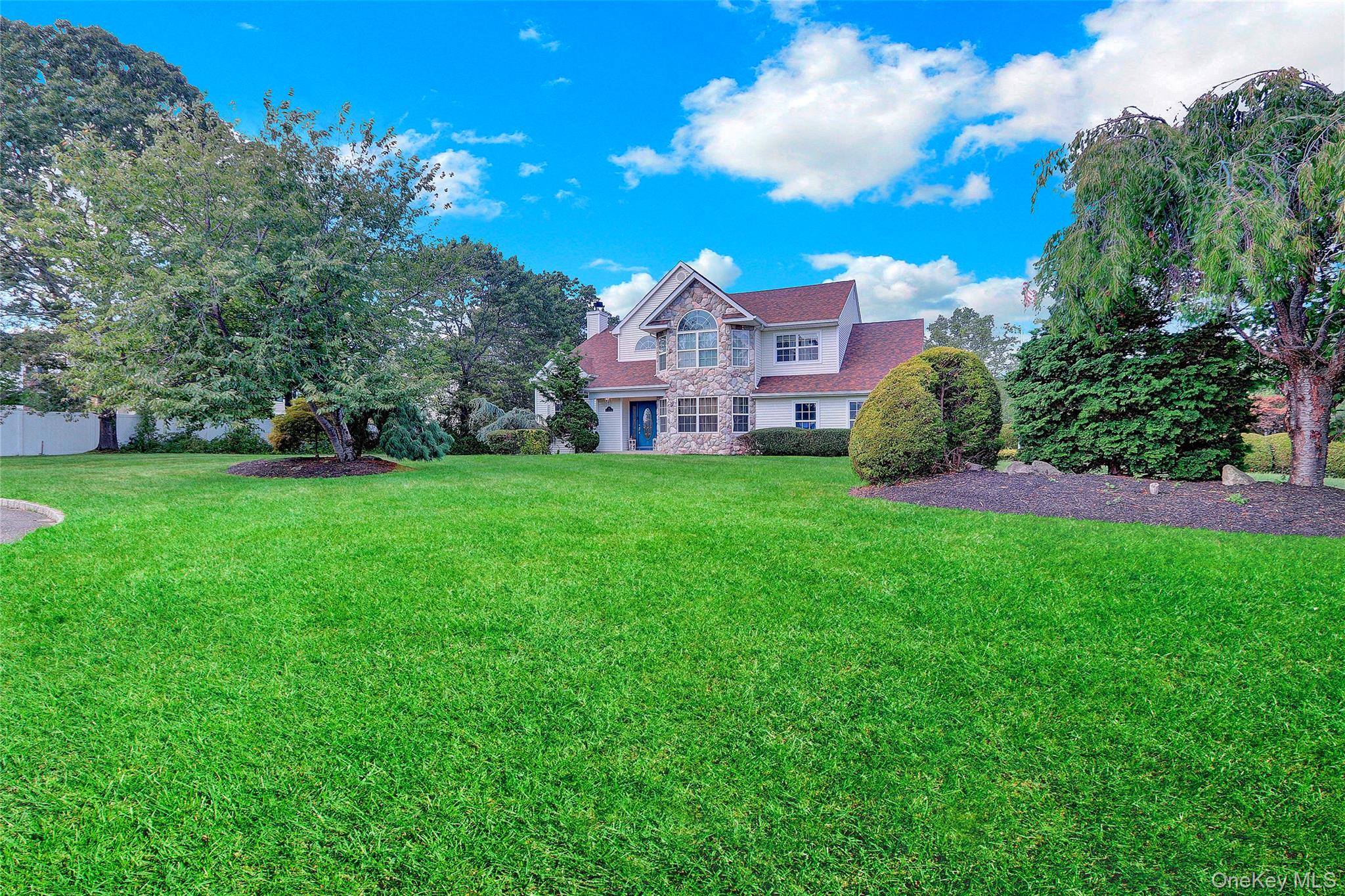 4 Patty Ann Court, Port Jefferson Station, NY 11776