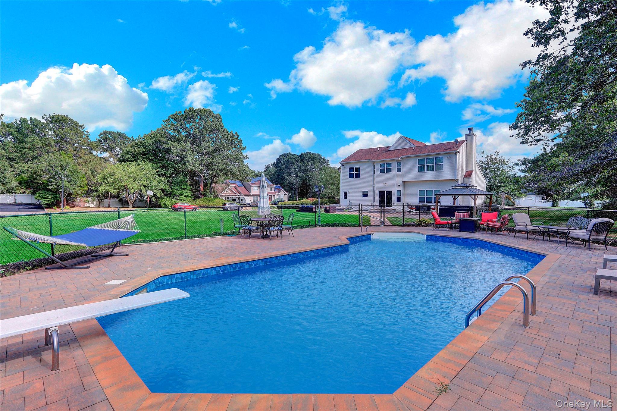 4 Patty Ann Court, Port Jefferson Station, NY 11776