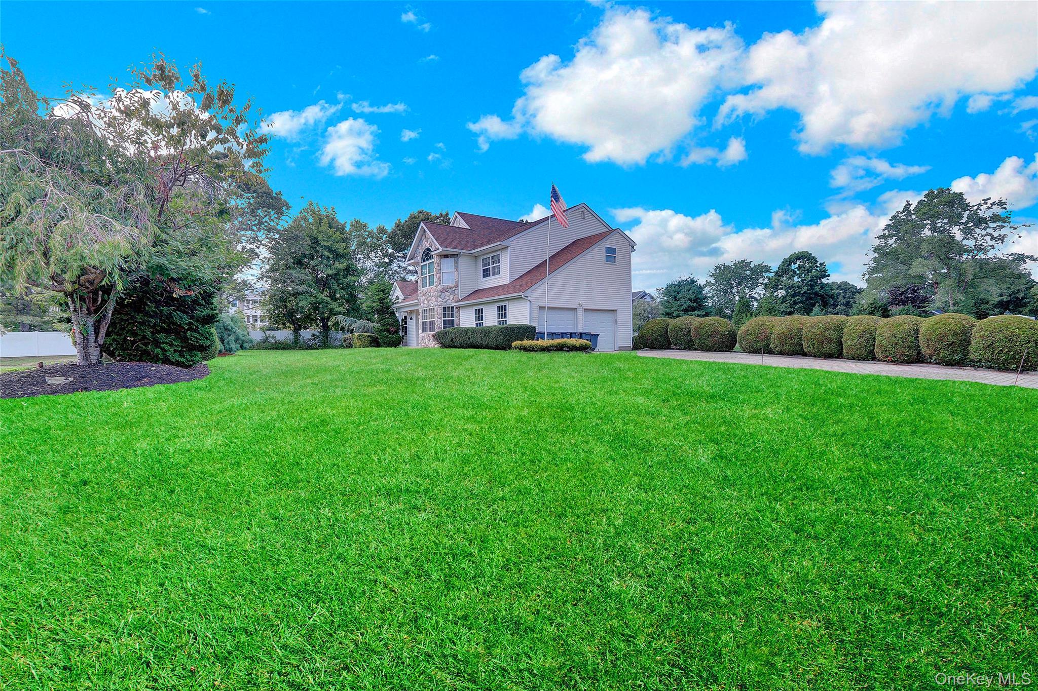 4 Patty Ann Court, Port Jefferson Station, NY 11776