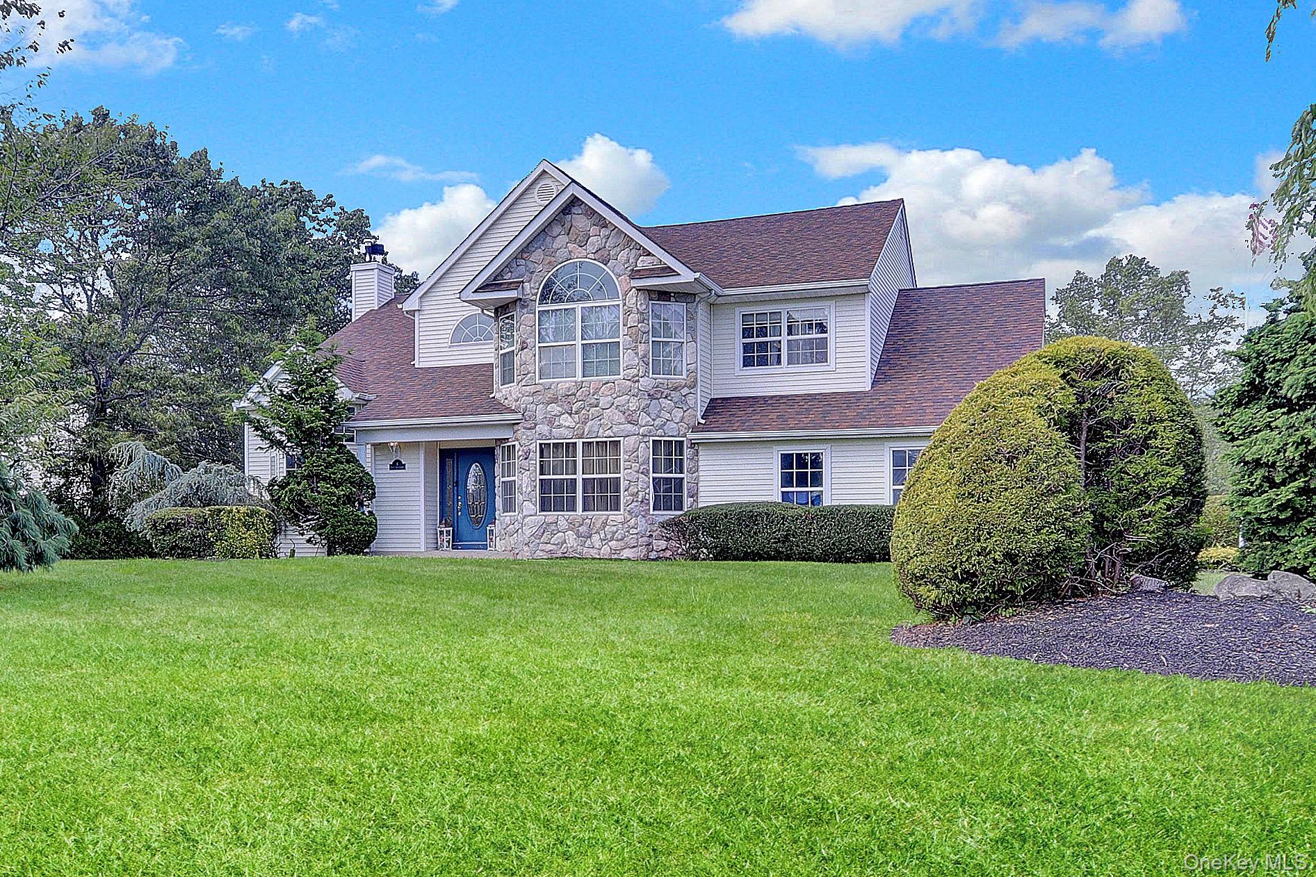4 Patty Ann Court, Port Jefferson Station, NY 11776