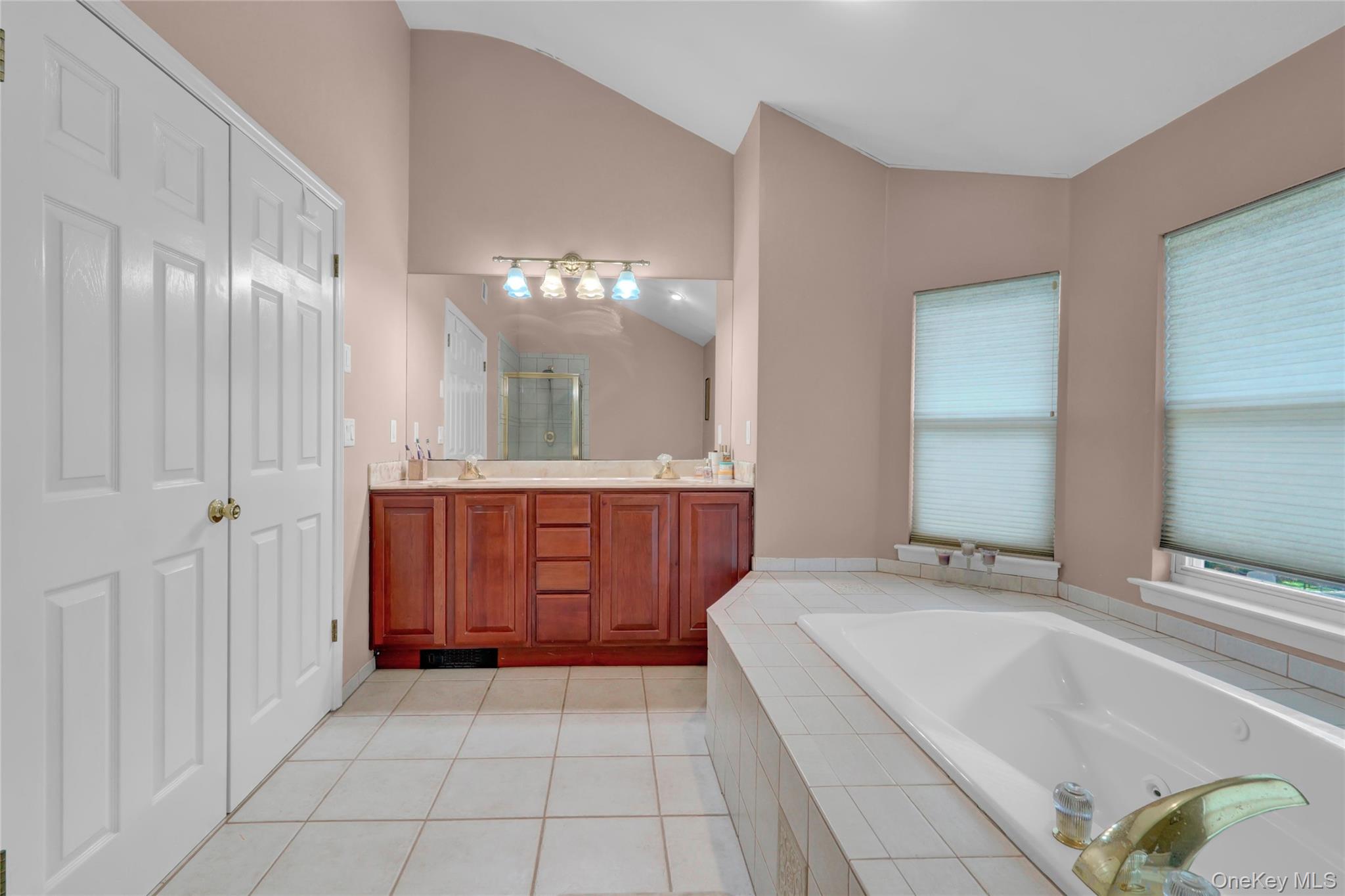 4 Patty Ann Court, Port Jefferson Station, NY 11776