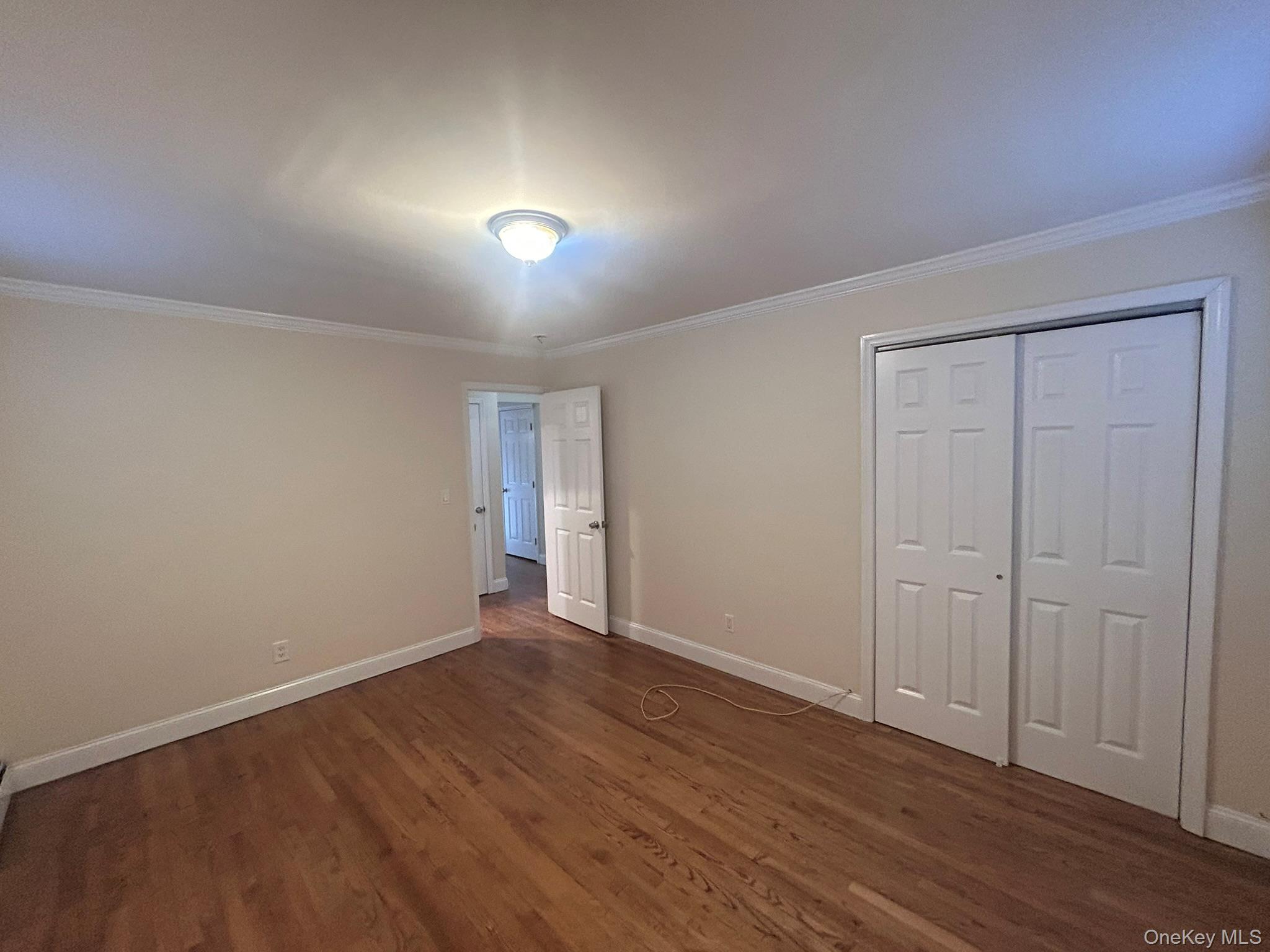 35 N 16th Street, Wheatley Heights, NY 11798