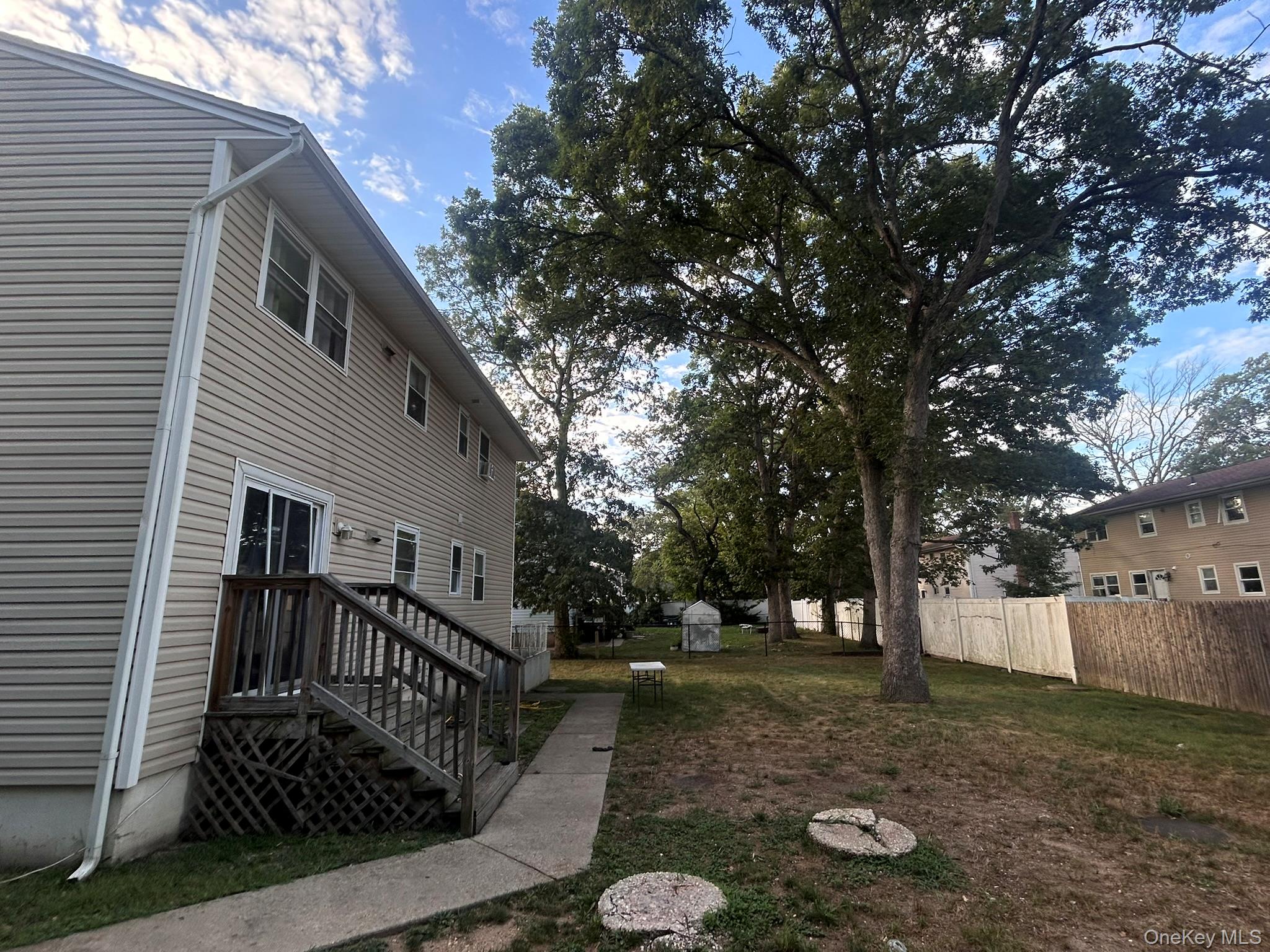 35 N 16th Street, Wheatley Heights, NY 11798