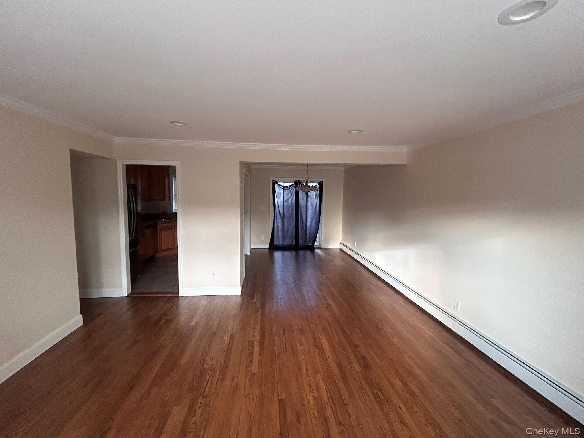 35 N 16th Street, Wheatley Heights, NY 11798