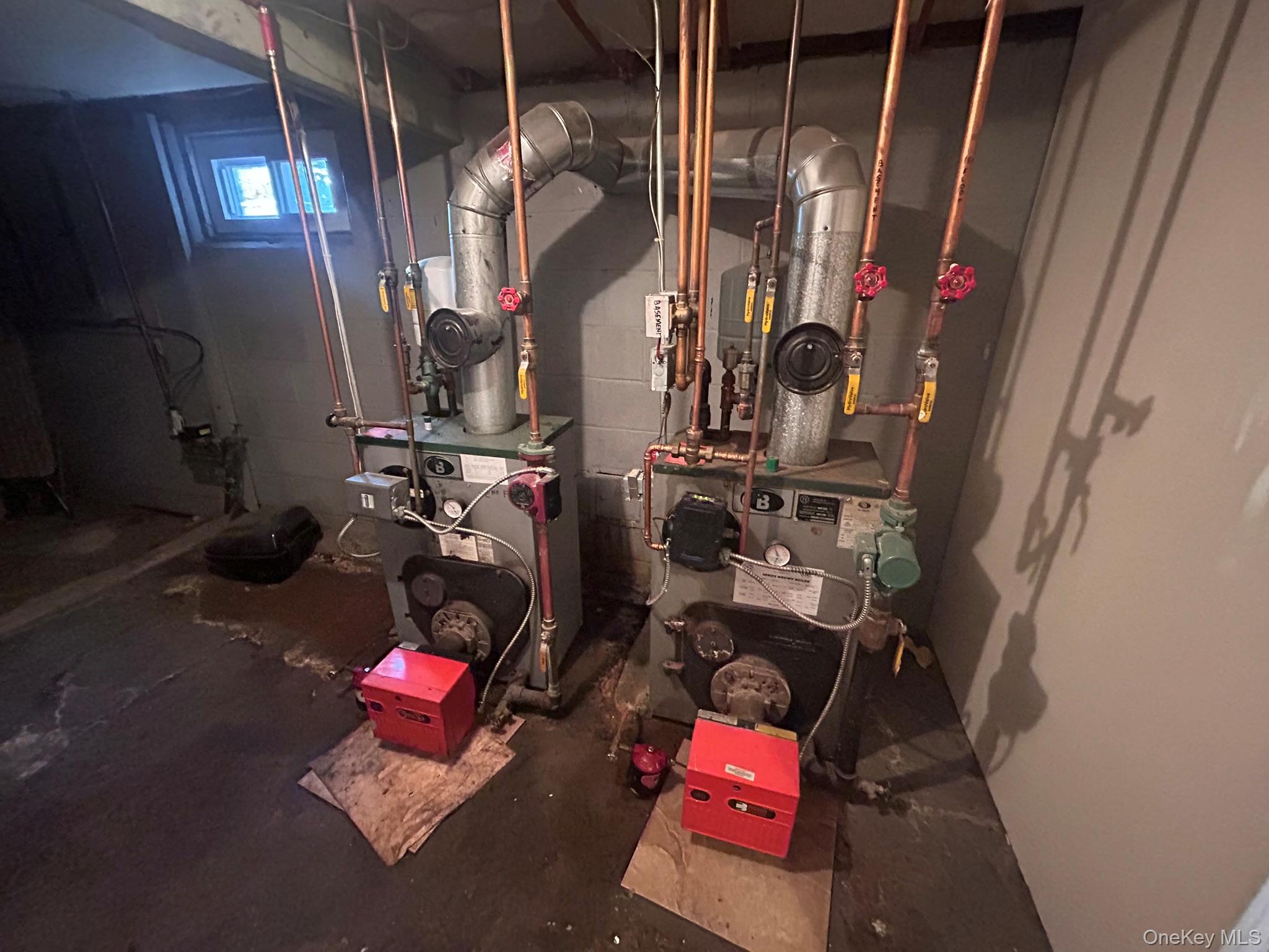 35 N 16th Street, Wheatley Heights, NY 11798