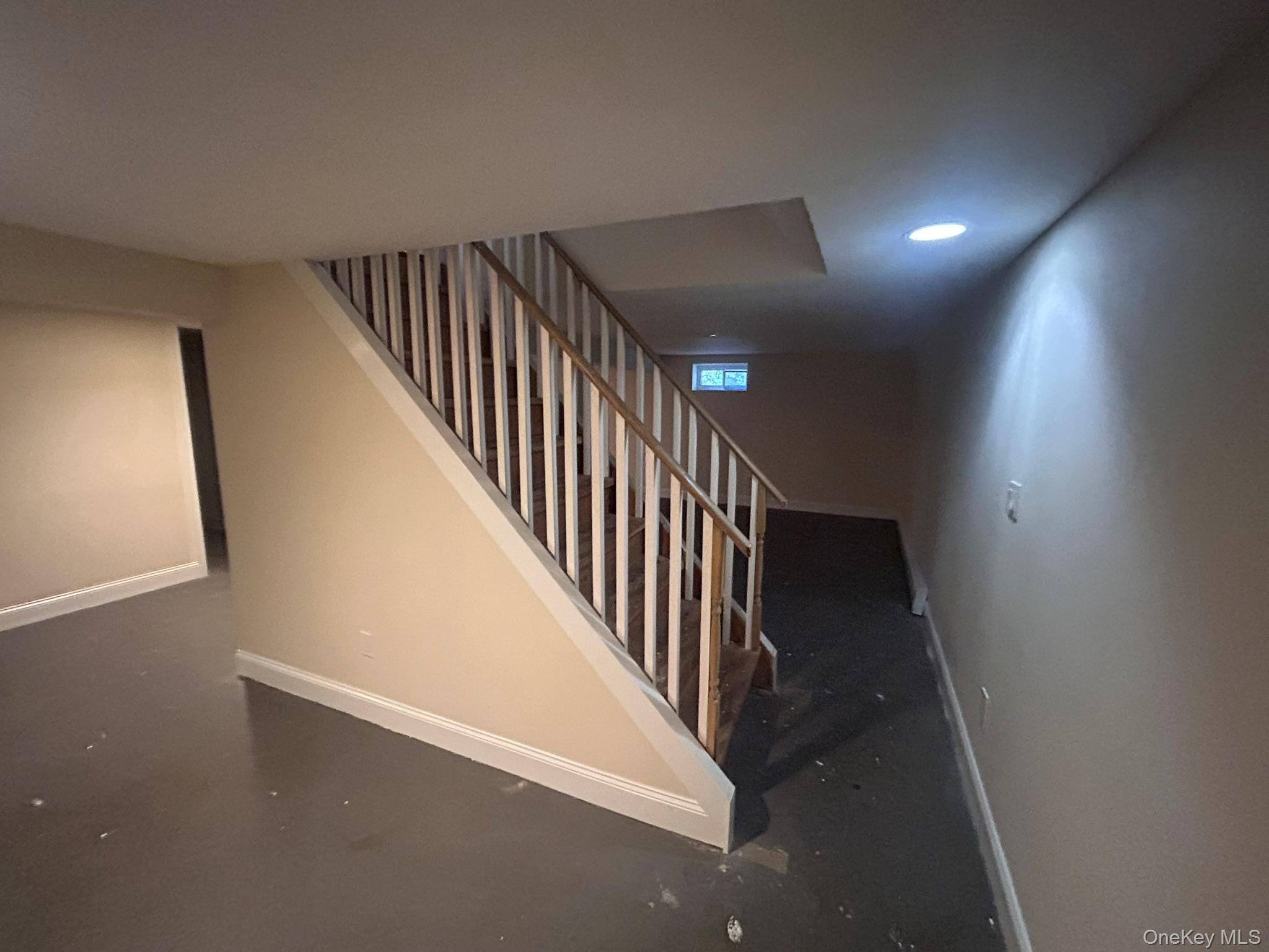 35 N 16th Street, Wheatley Heights, NY 11798