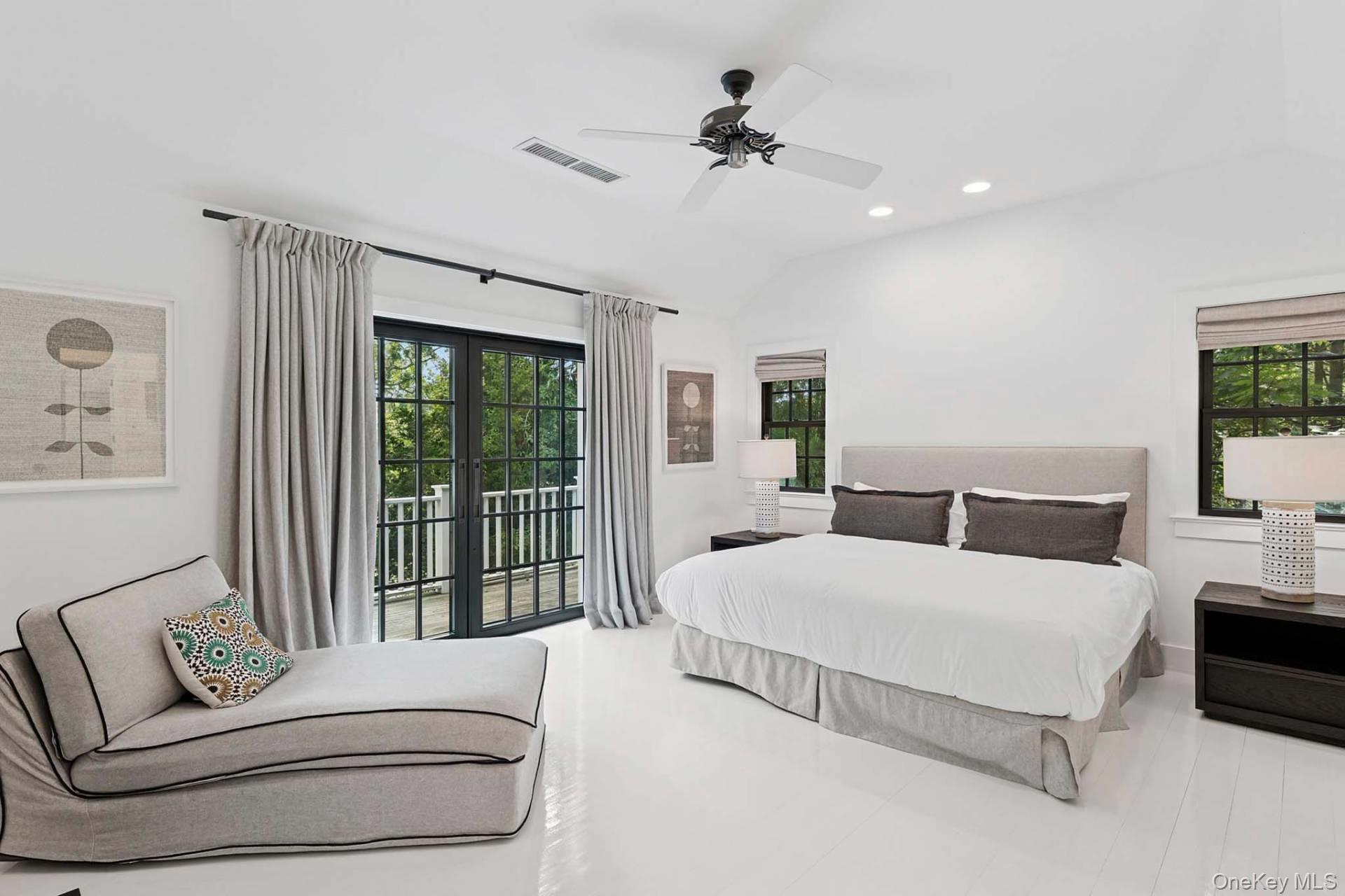 8 Cove Way, Shelter Island, NY 11964