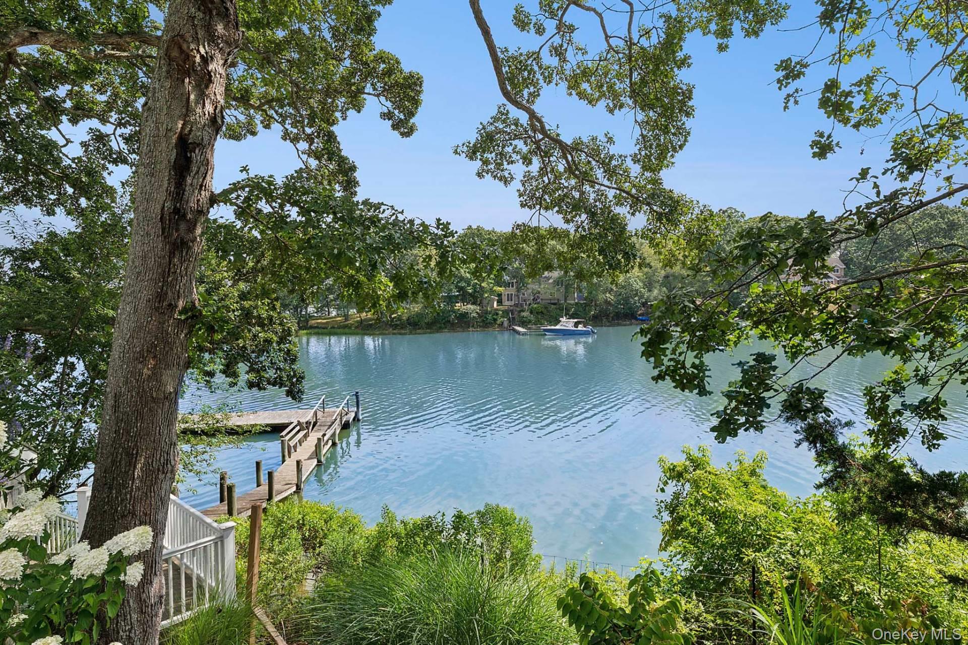8 Cove Way, Shelter Island, NY 11964