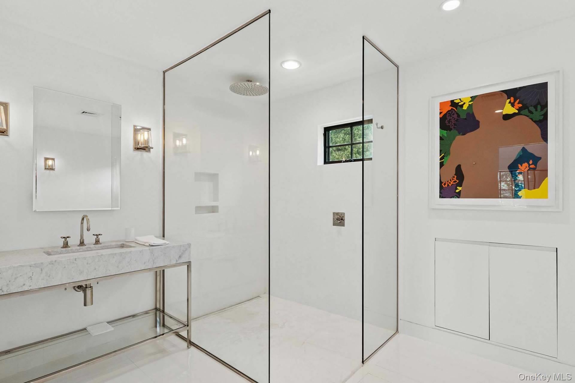 8 Cove Way, Shelter Island, NY 11964