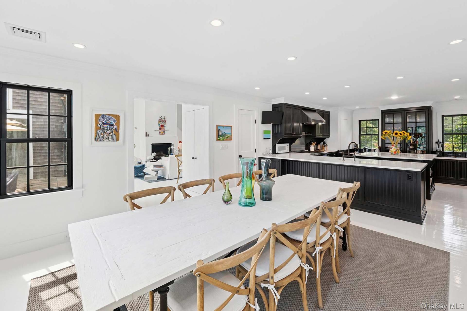 8 Cove Way, Shelter Island, NY 11964