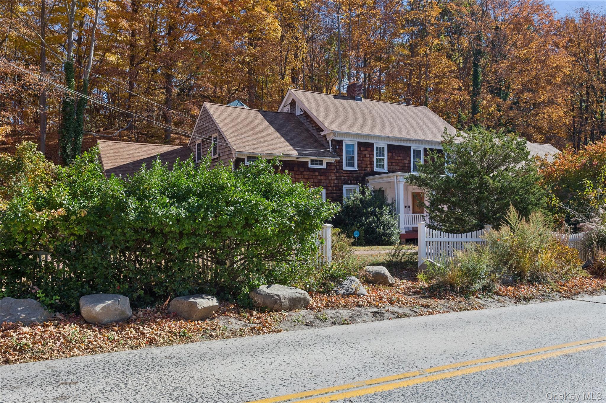 58 Goose Hill Road, Cold Spring Harbor, NY 11724