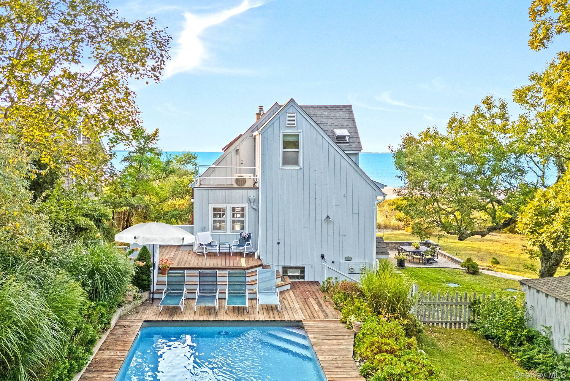 6 Gallatin Lane, East Hampton, NY 11937