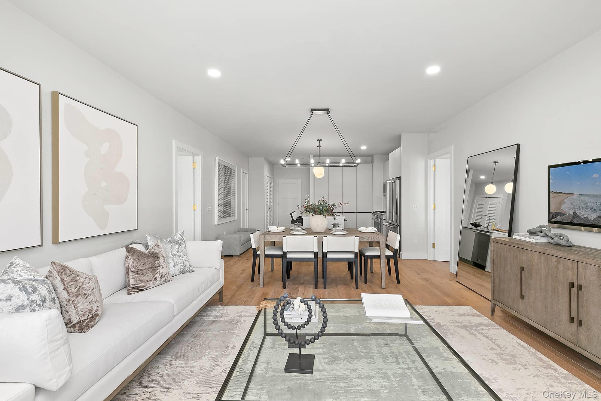 695 Merrick Avenue # 613, Westbury, NY 11590