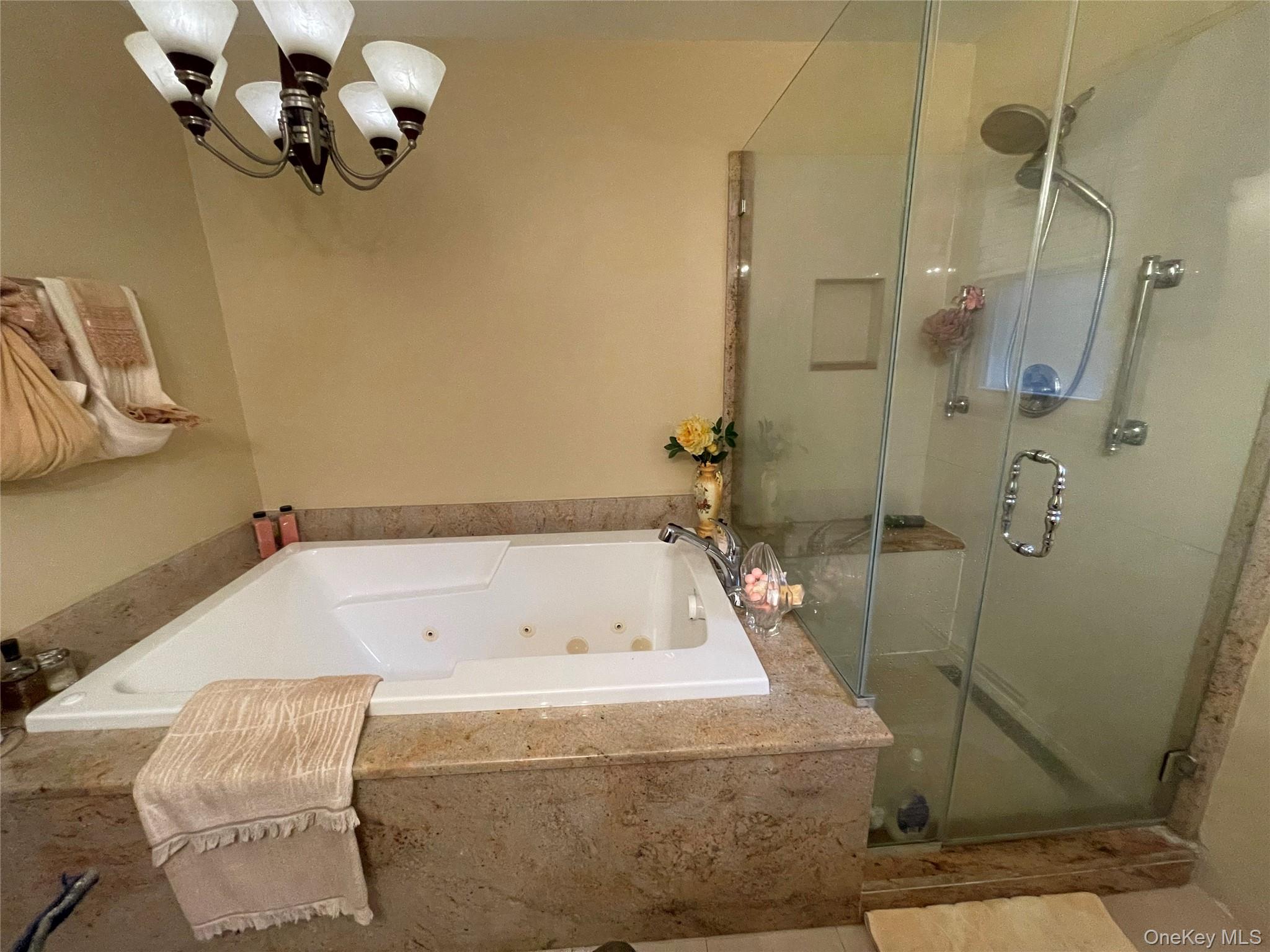 806 Center Drive, North Baldwin, NY 11510