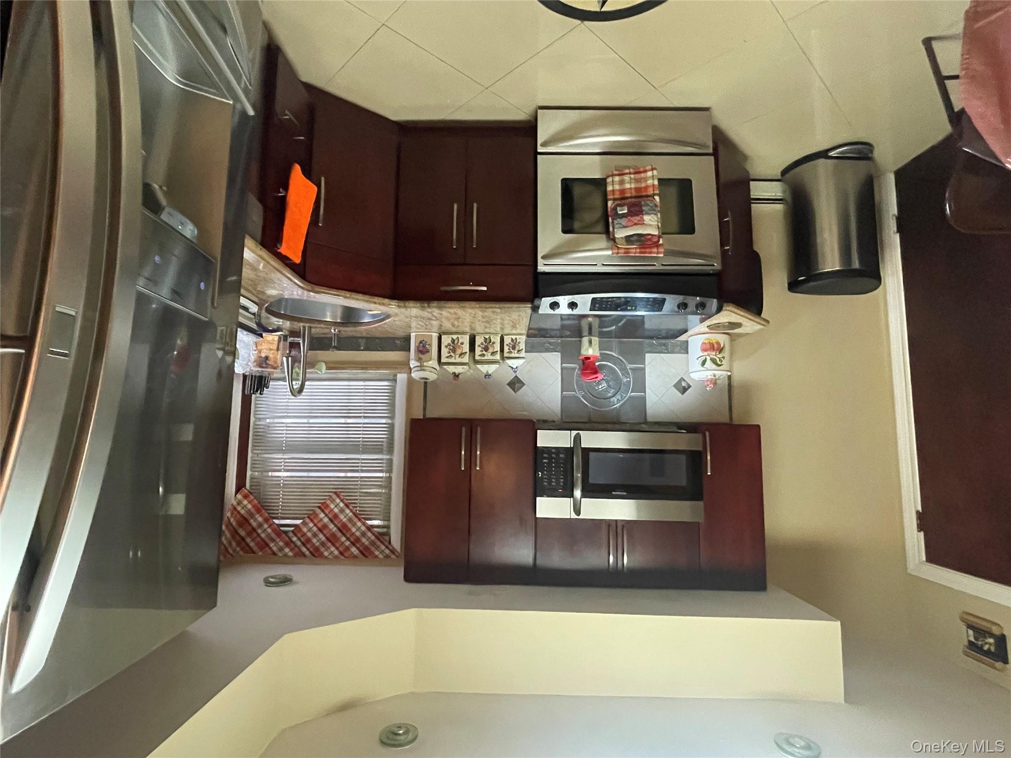 806 Center Drive, North Baldwin, NY 11510