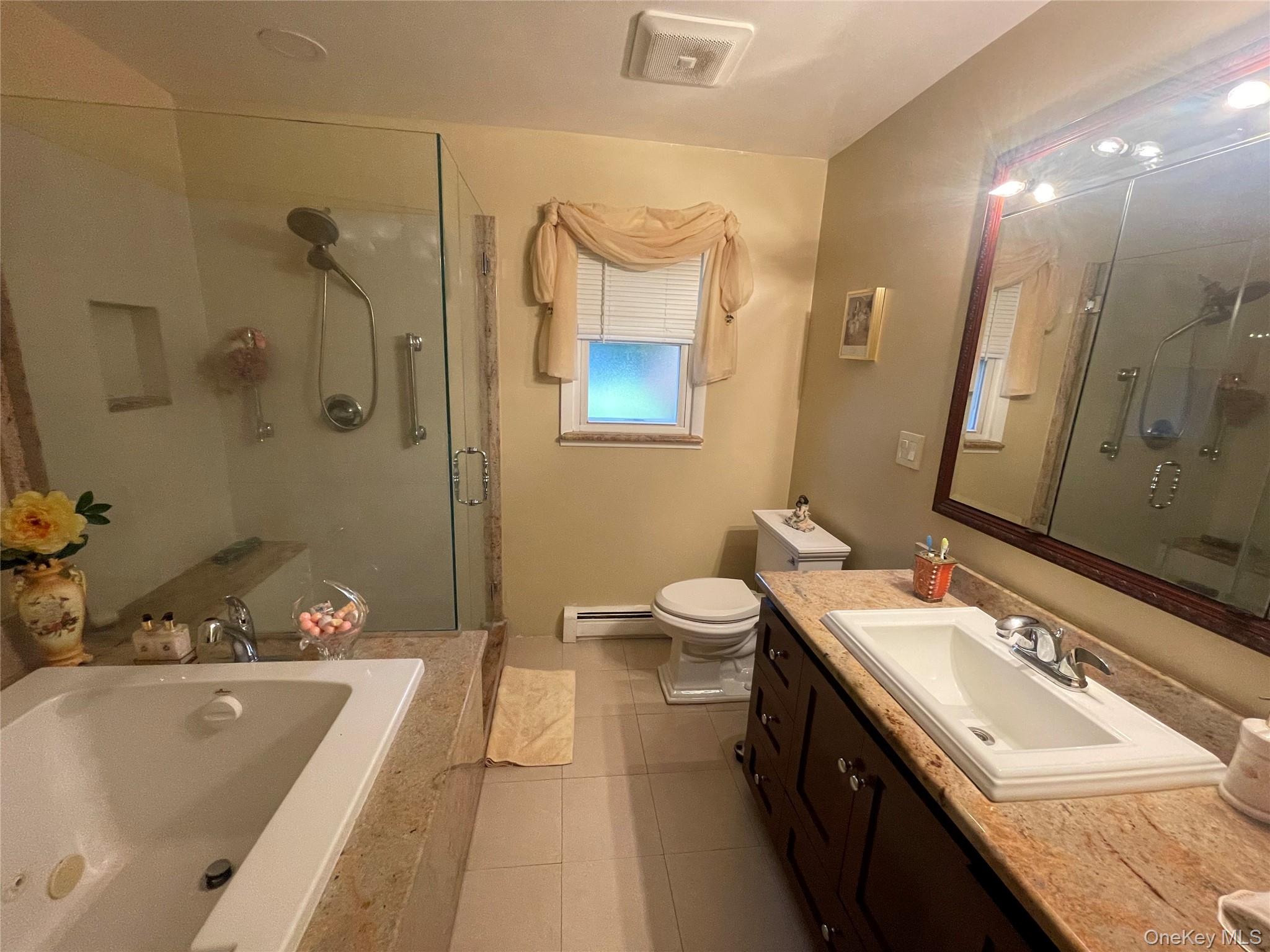 806 Center Drive, North Baldwin, NY 11510