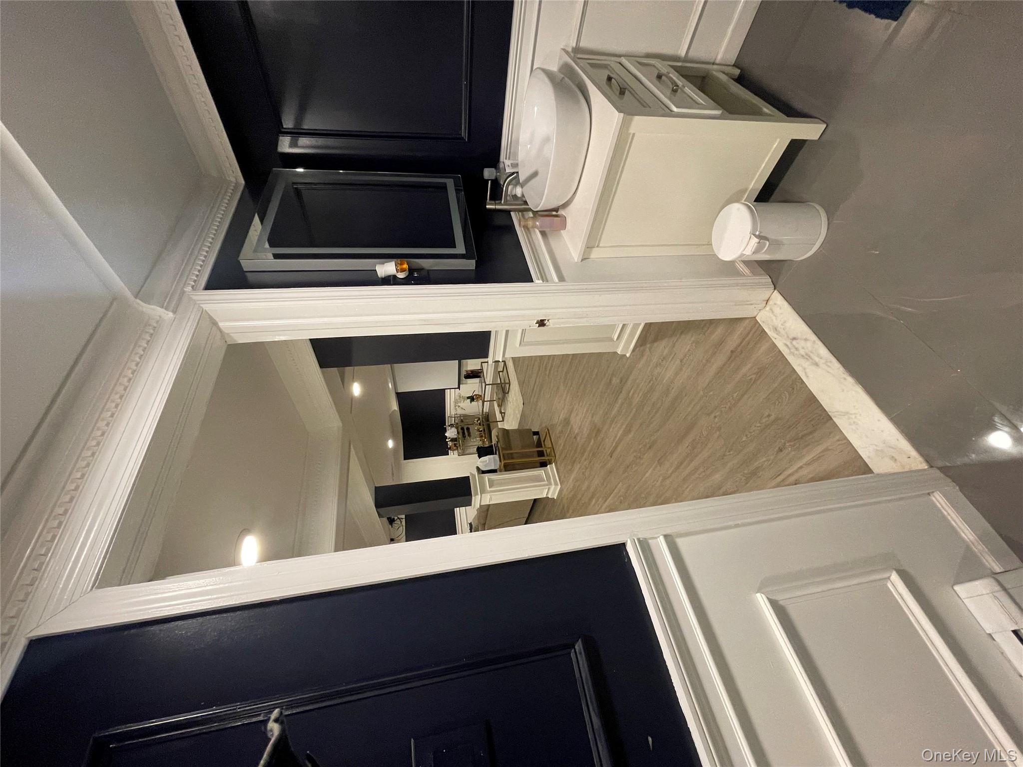 806 Center Drive, North Baldwin, NY 11510