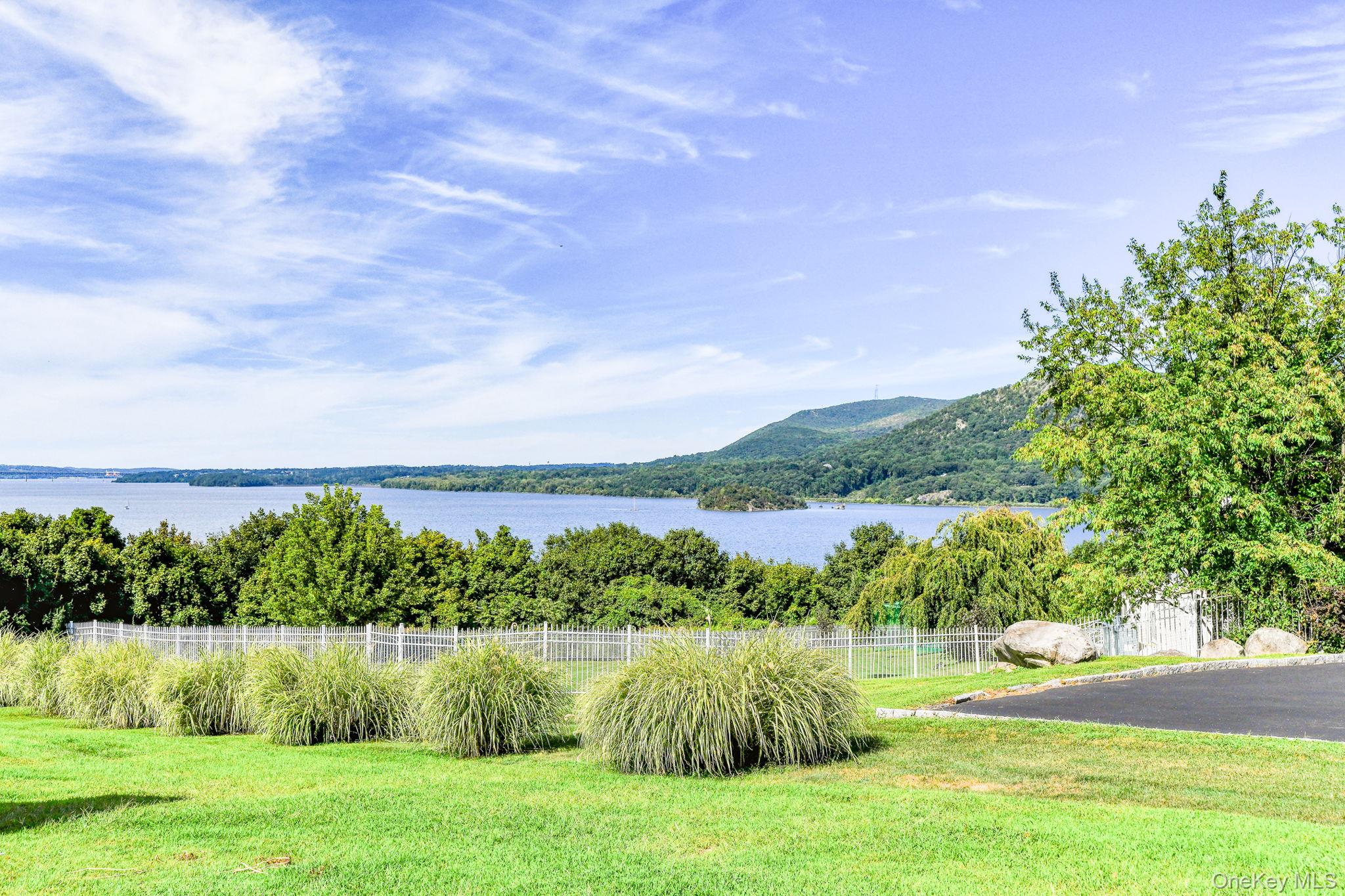 7 Taft Place, Cornwall On Hudson, NY 12520