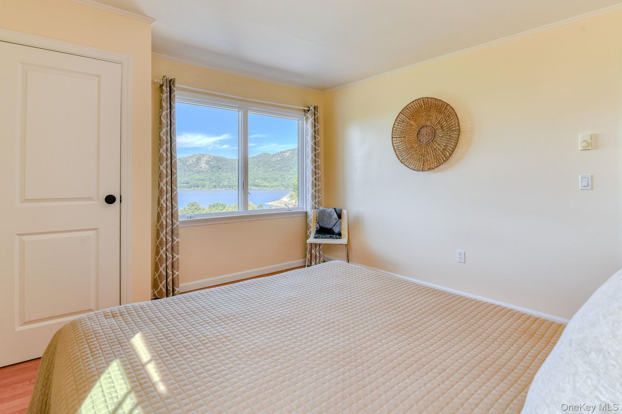 7 Taft Place, Cornwall On Hudson, NY 12520