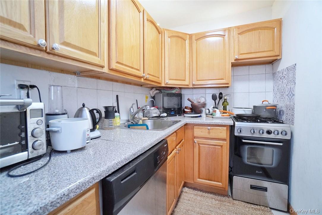 157 North 5th Street, Brooklyn, NY 11211