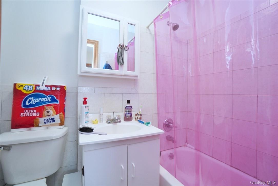 157 North 5th Street, Brooklyn, NY 11211