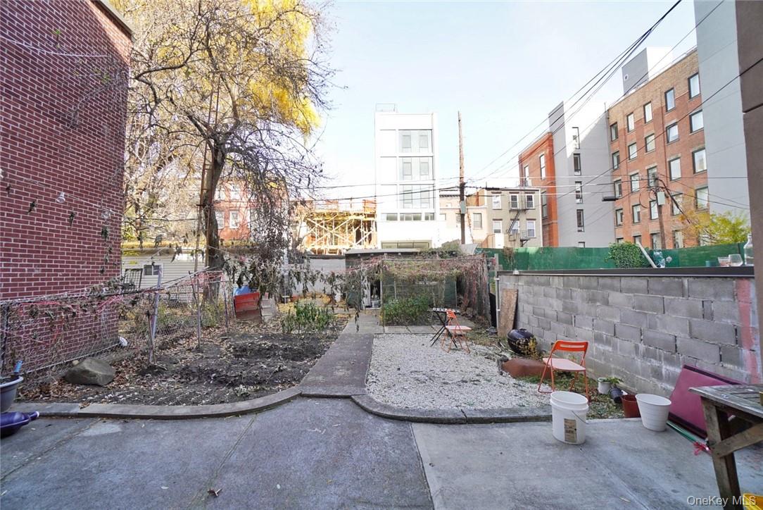 157 North 5th Street, Brooklyn, NY 11211