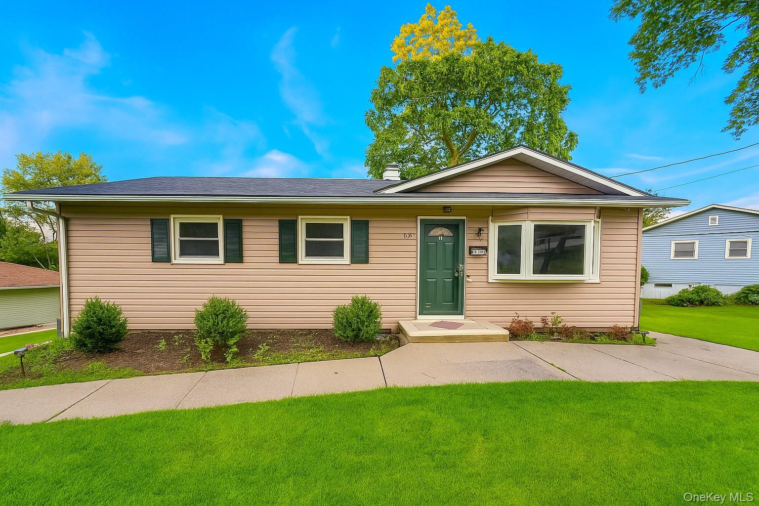 16 Cooper Drive, Monroe, NY 10950