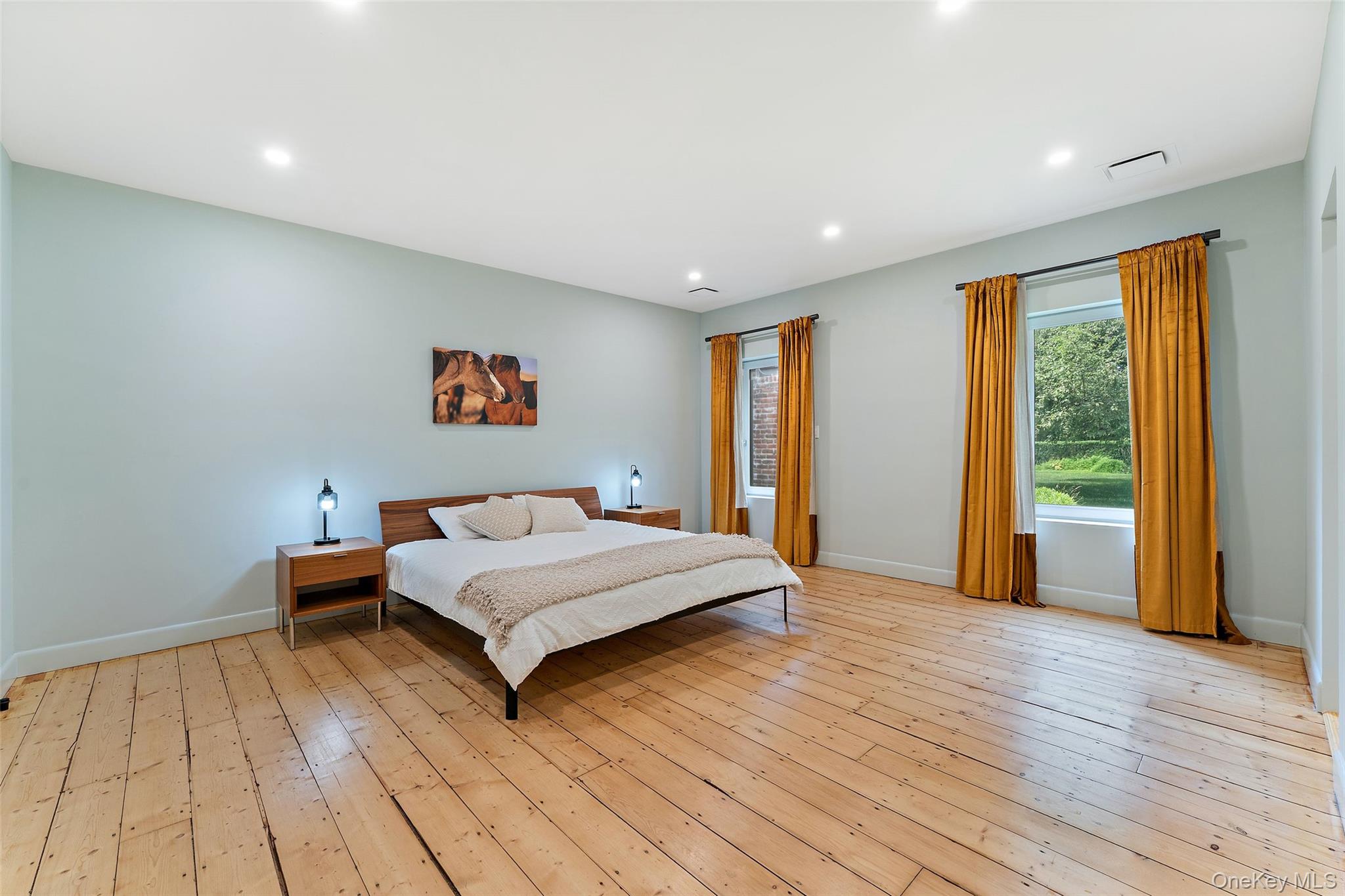 15 Hudson Road E, Irvington, NY 10533