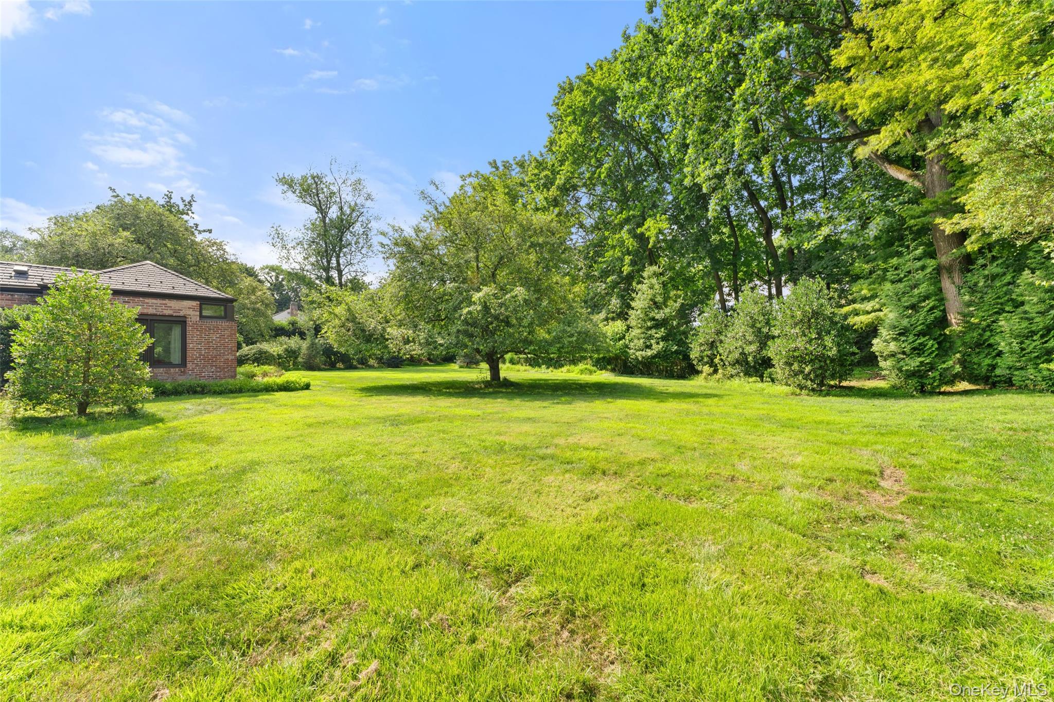 15 Hudson Road E, Irvington, NY 10533