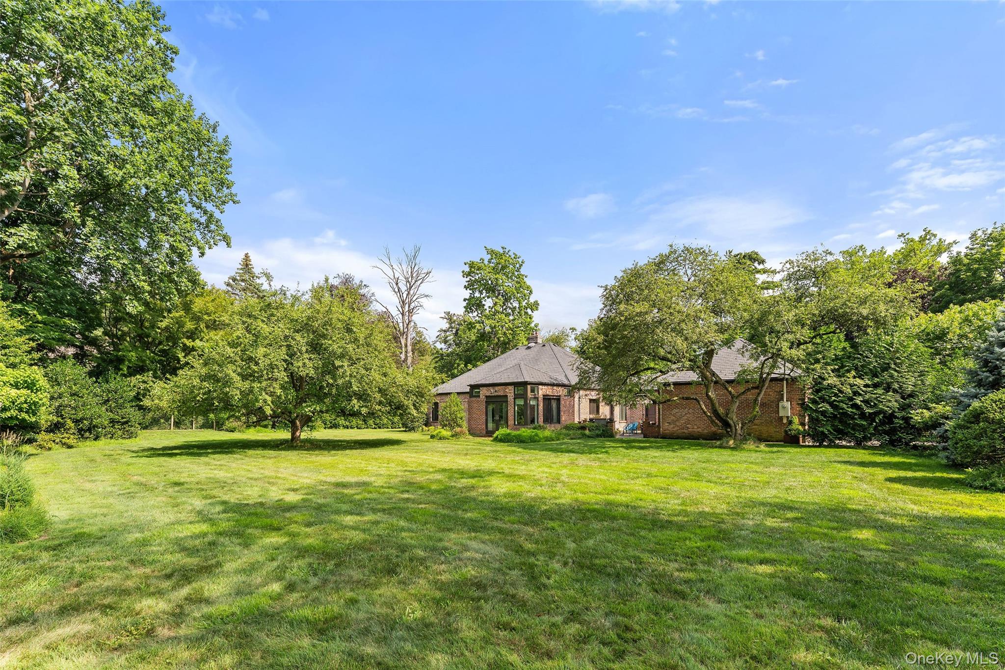 15 Hudson Road E, Irvington, NY 10533