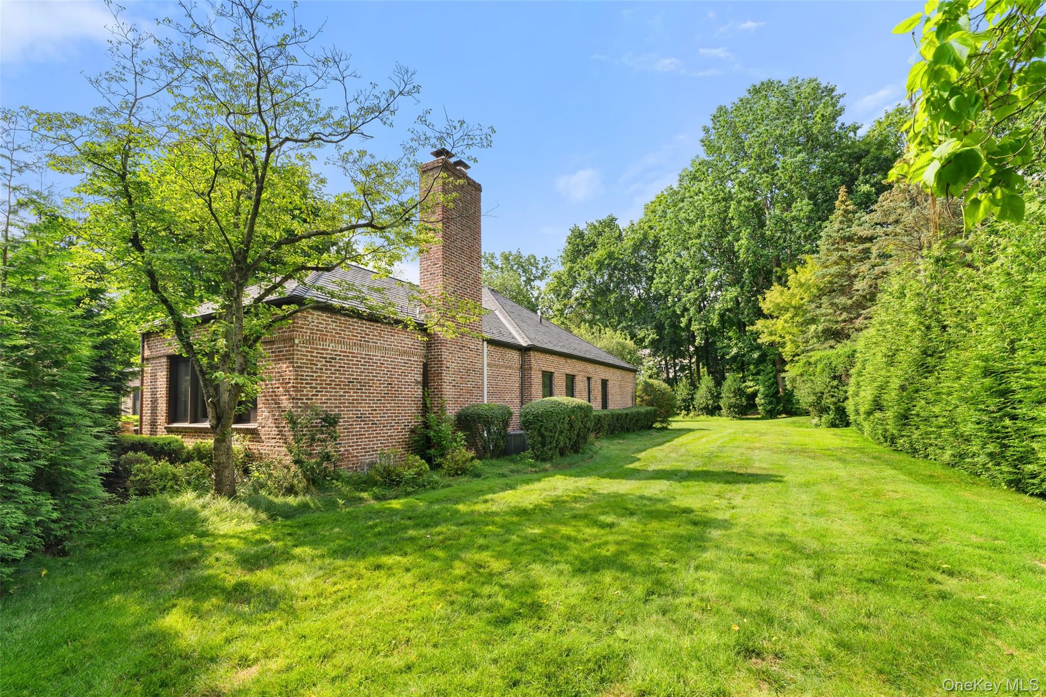 15 Hudson Road E, Irvington, NY 10533