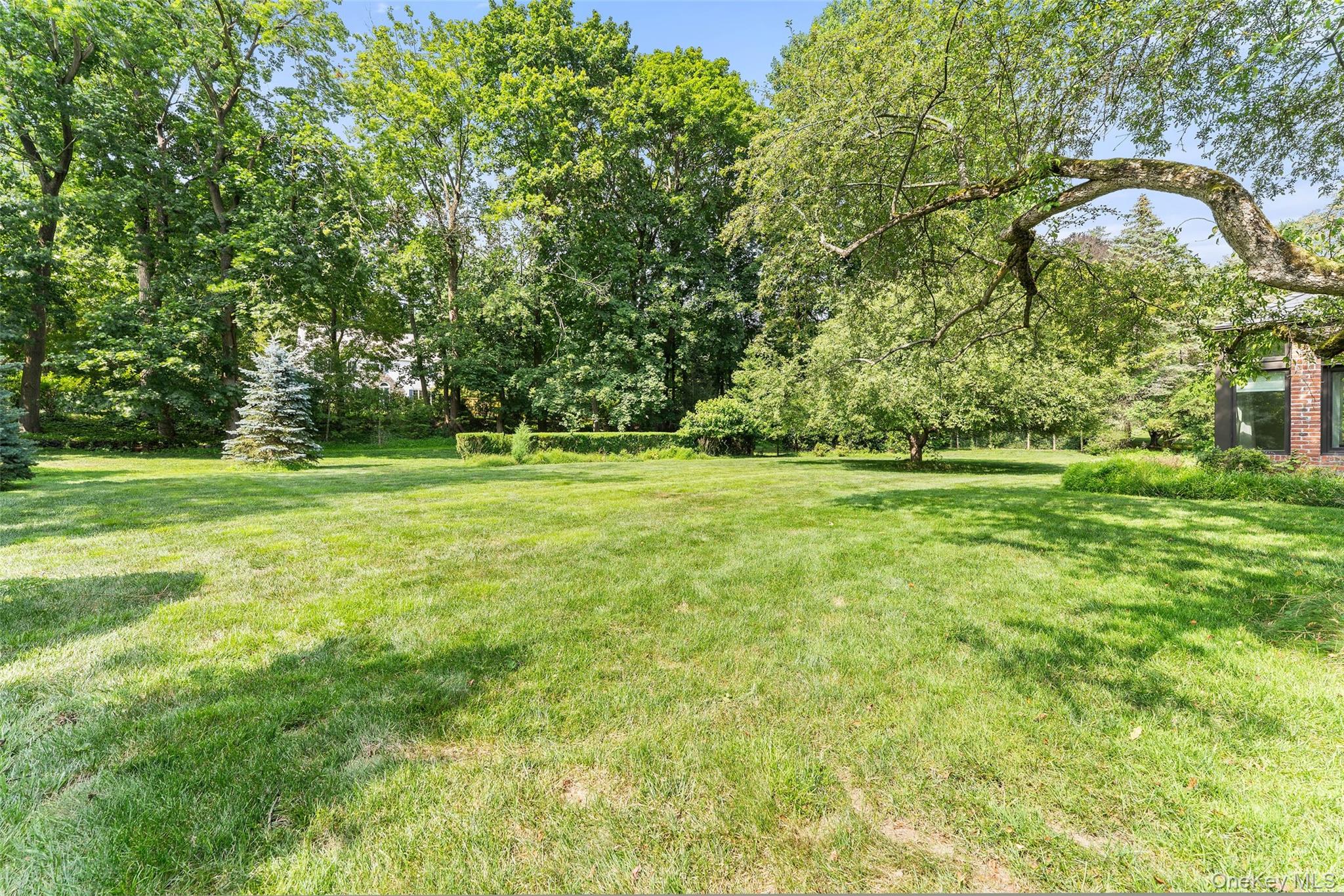 15 Hudson Road E, Irvington, NY 10533