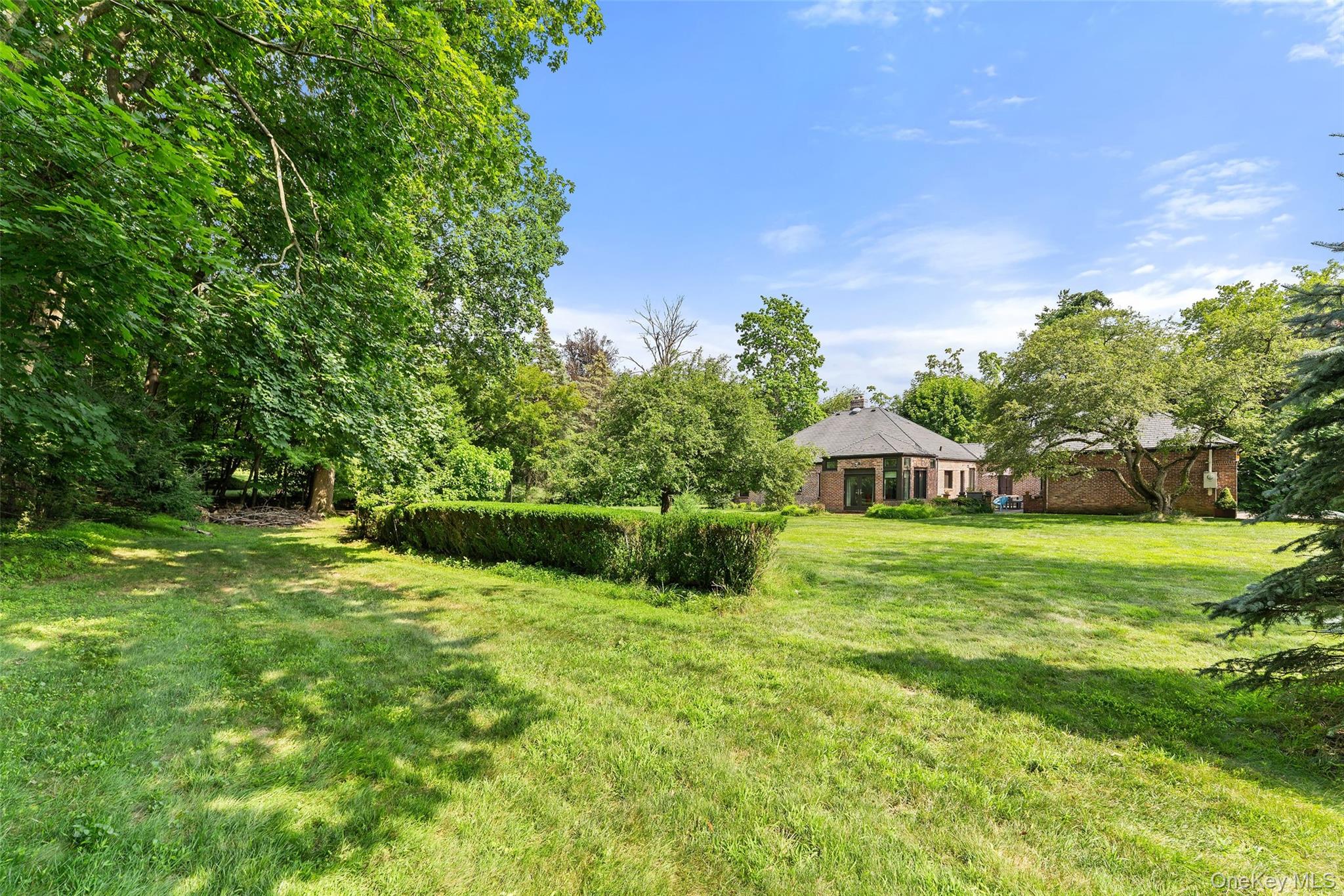 15 Hudson Road E, Irvington, NY 10533