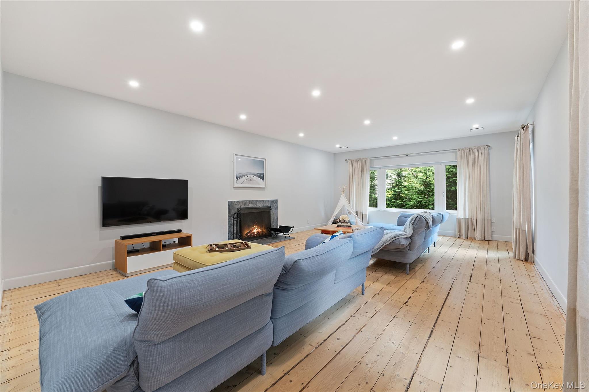 15 Hudson Road E, Irvington, NY 10533