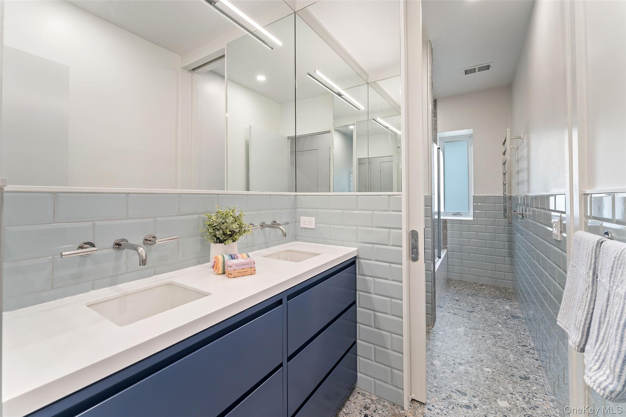 15 Hudson Road E, Irvington, NY 10533