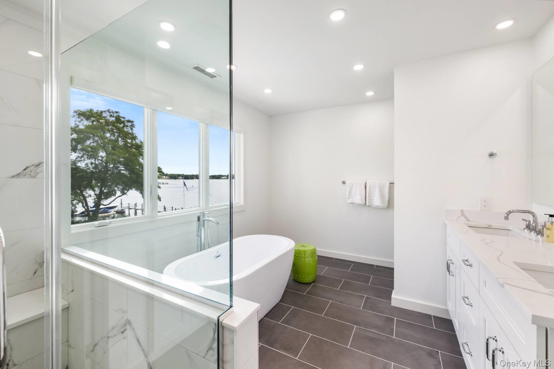 100 Redwood Road, Sag Harbor, NY 11963