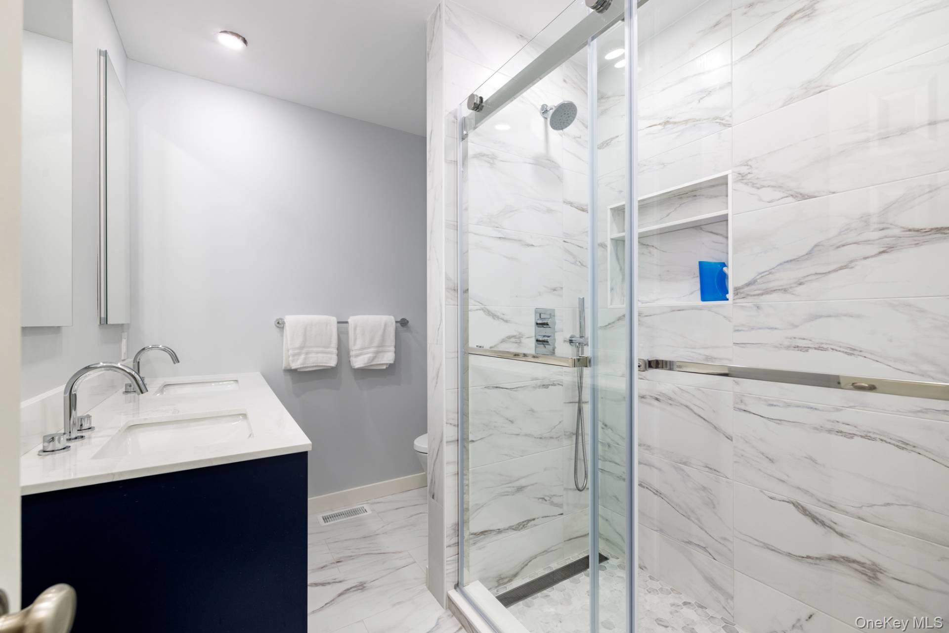 100 Redwood Road, Sag Harbor, NY 11963