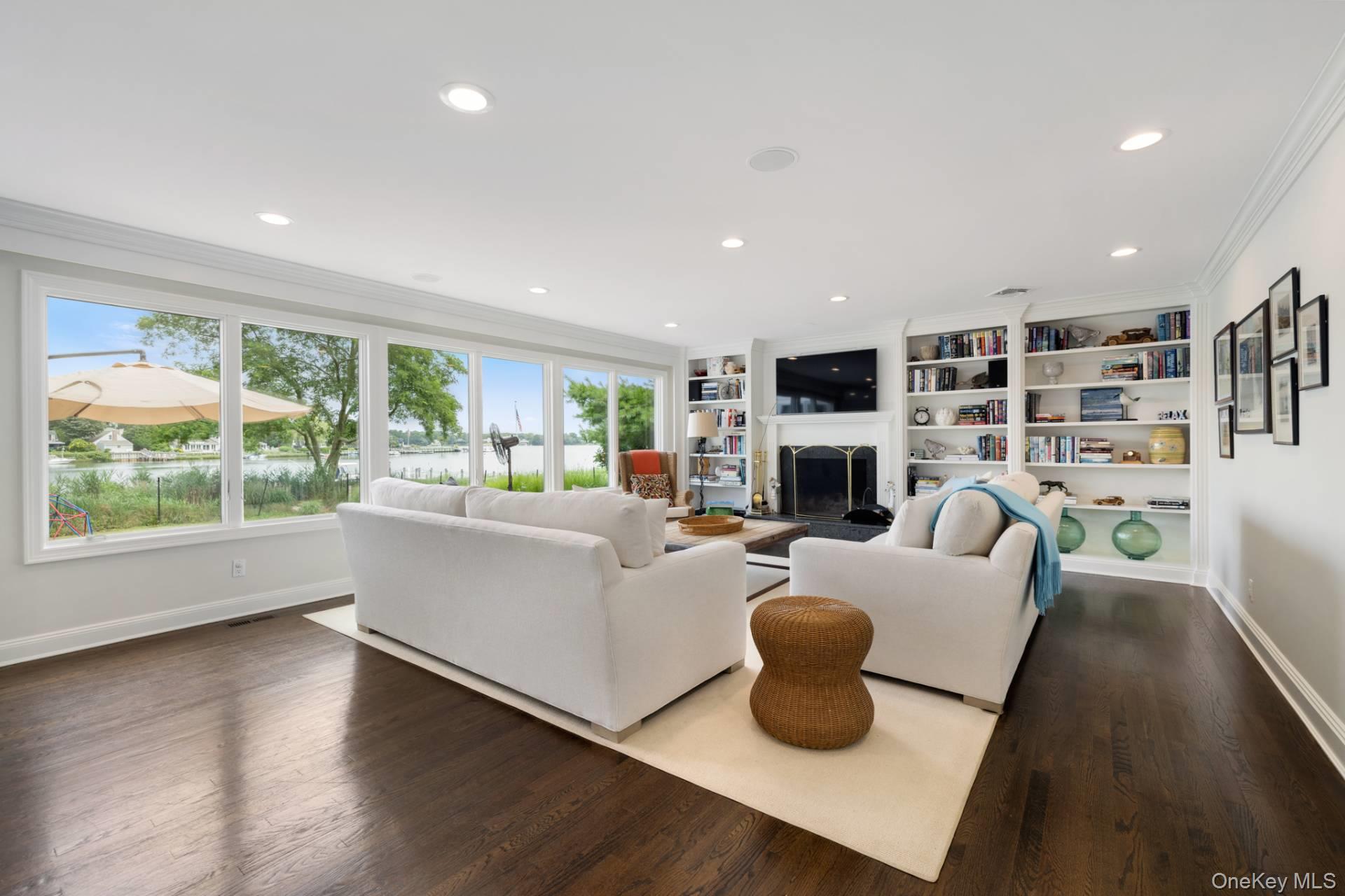 100 Redwood Road, Sag Harbor, NY 11963