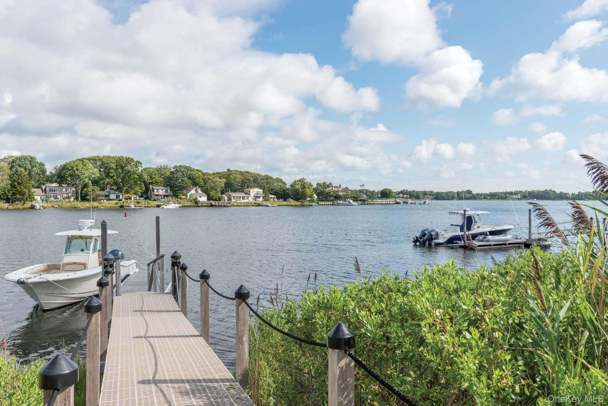 100 Redwood Road, Sag Harbor, NY 11963